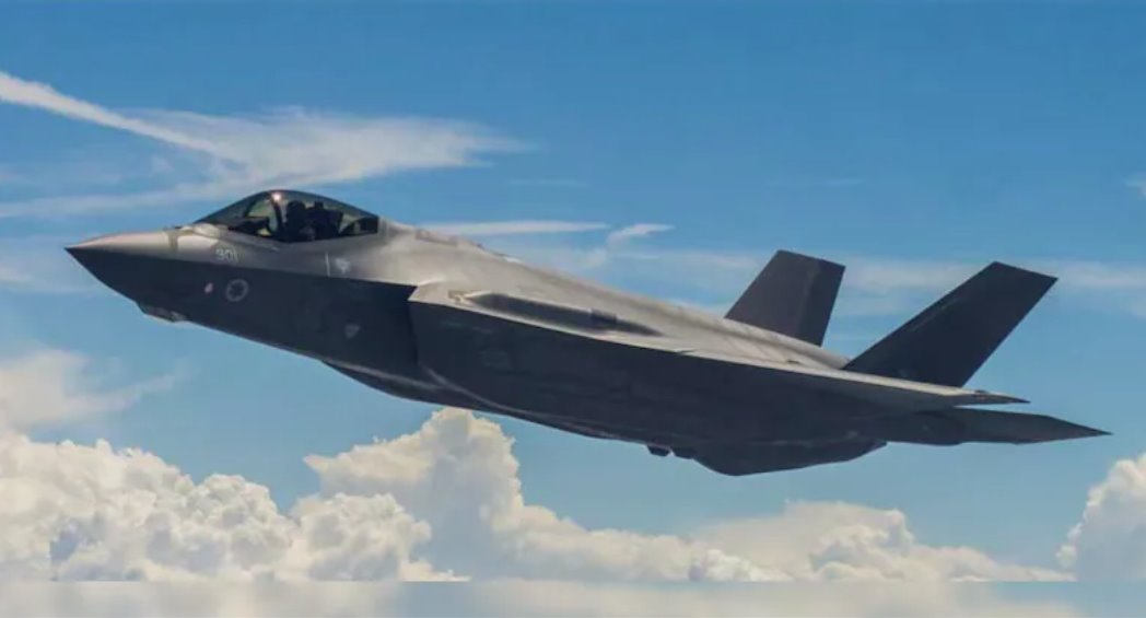 這架飛機(jī)是在以色列和伊朗激烈的戰(zhàn)爭中被擊落的