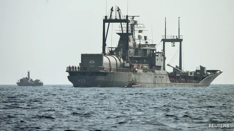 美國(guó)攻擊型潛艇&ldquo;夏洛特&rdquo;號(hào)向伊朗艦艇發(fā)射了兩枚MK48魚雷。