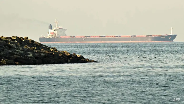 伊朗方面還表示，維護這條重要航道的安全是德黑蘭的權(quán)利。