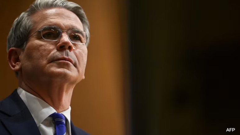 貝森特排除了通過增稅來資助戰(zhàn)爭(zhēng)的可能性